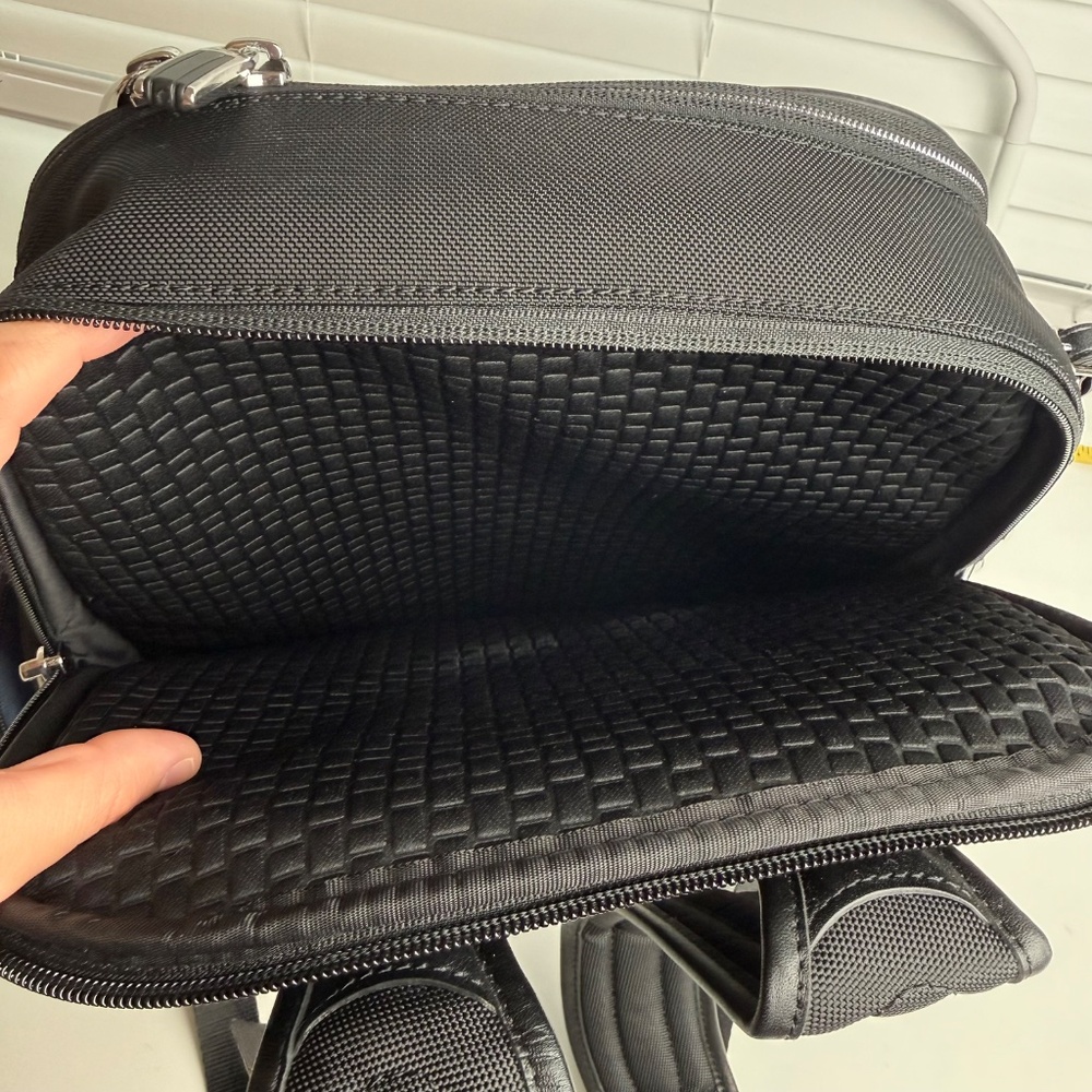 Tumi Mens Black Arrive Travel Grantley Backpack - Picture 5 of 16
